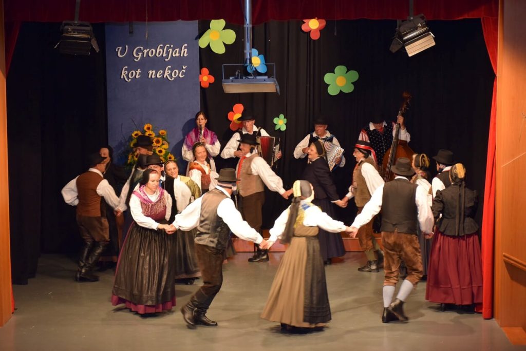 fd groblje - koroški plesi